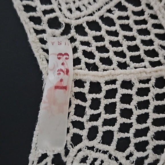 1 2 3 Brand Bohemian Crochet Layering Top with Fringe  size Small /Medium - Picture 5 of 6